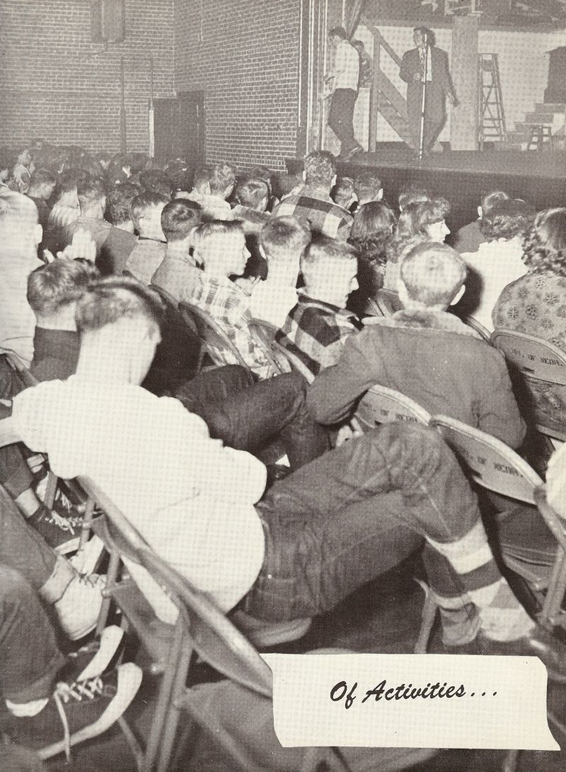 1952 