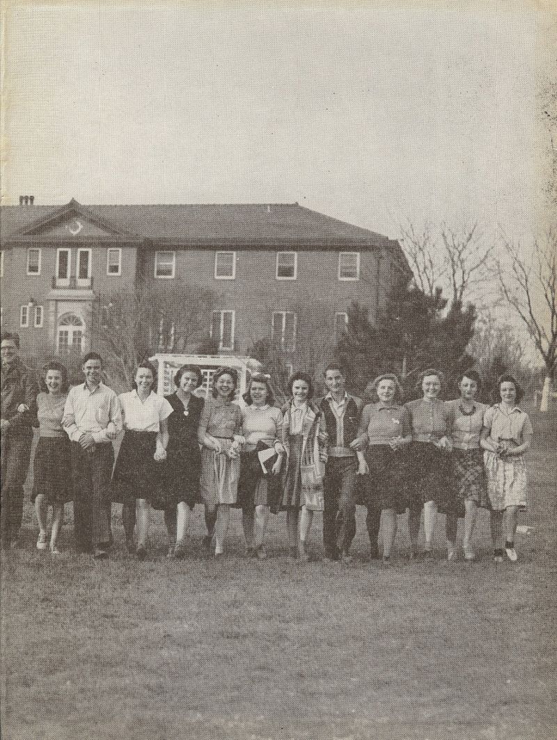 1942 