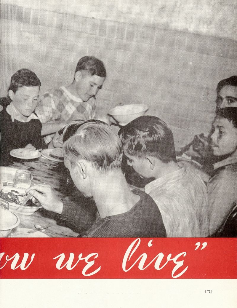 1946 