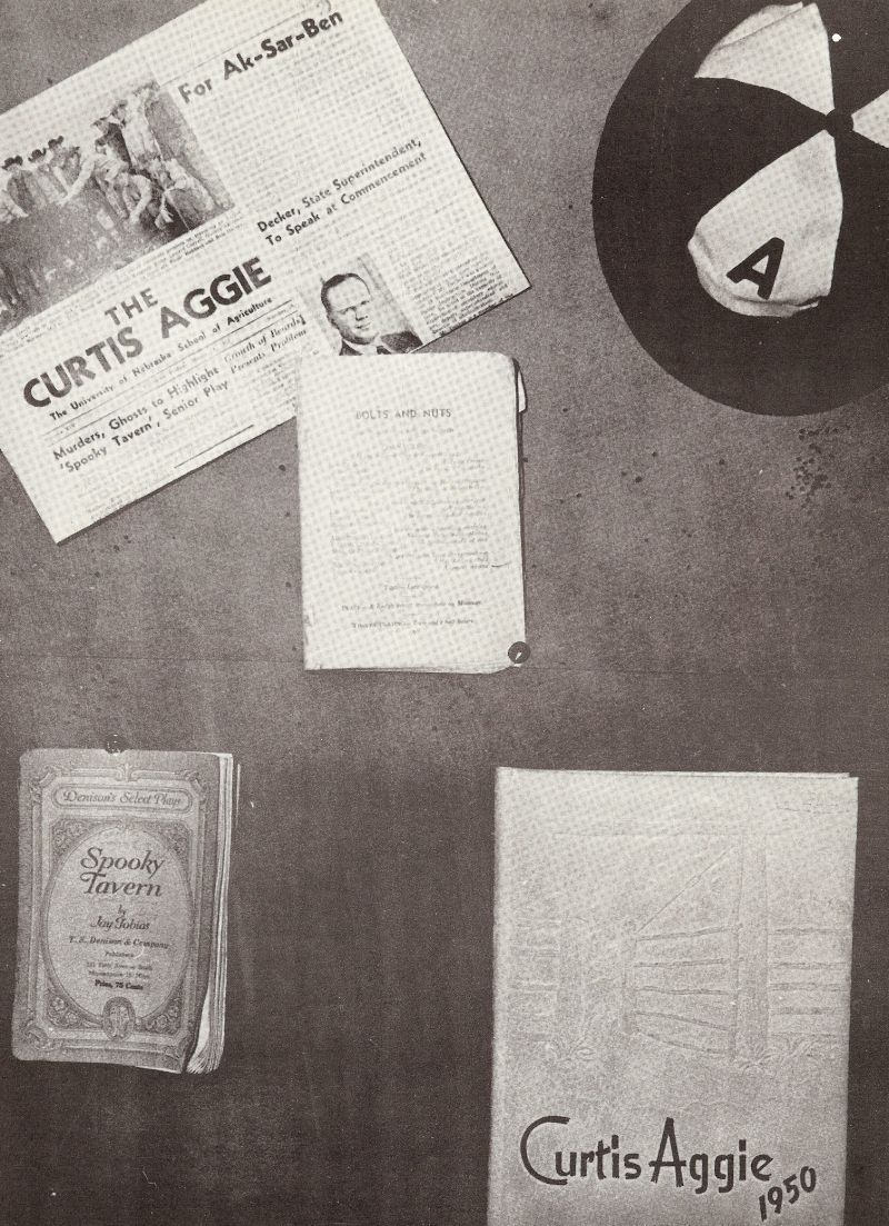 1952 
